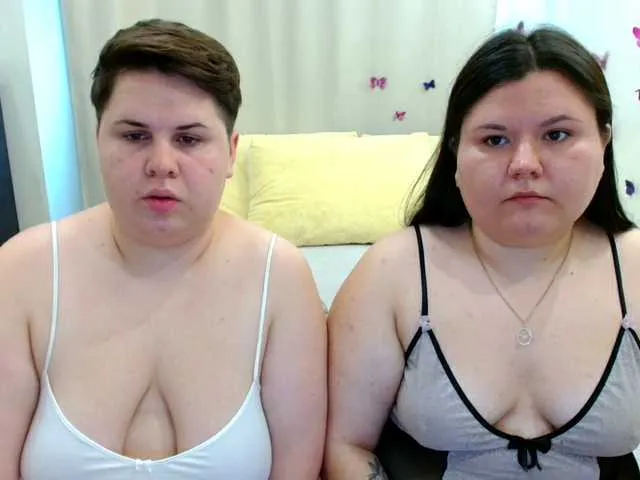 BeckyAndEllen Image 16