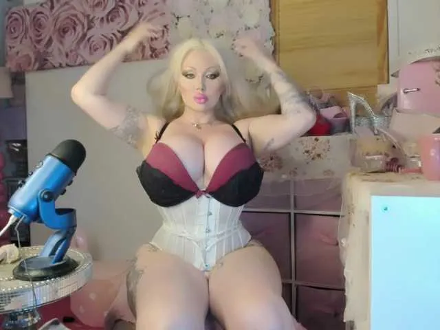 ElyinkPornsta Image 5
