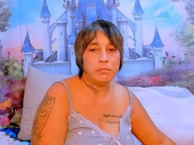 indianroxy Image 6