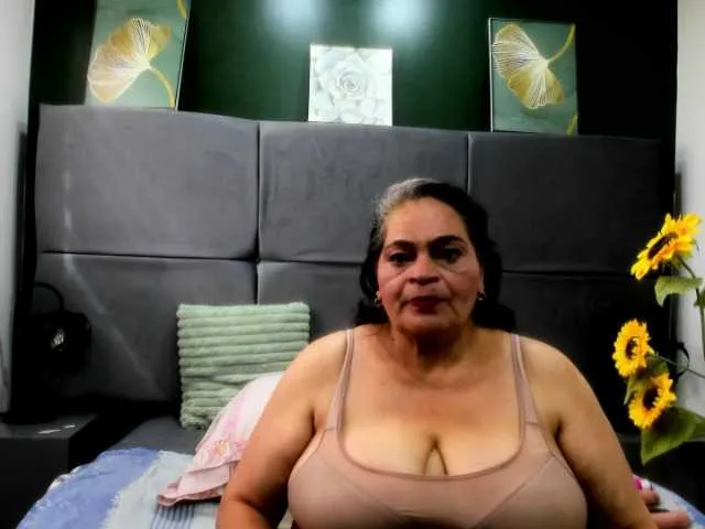 VickyBoobss Image 13