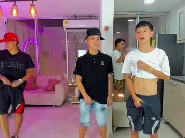 boysdeluxemilitary Image 18
