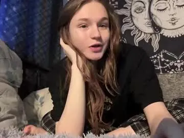 nloraaa Image 4