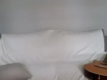 peachcreamcouple Image 2