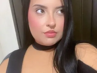Lauren_Hernandezz's Thumb Image