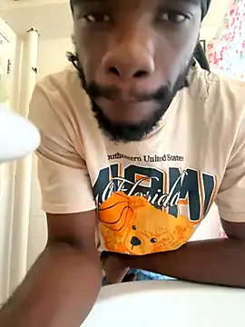 BigBDMari Image 12