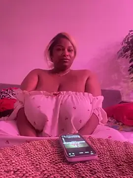 BigFineSelena Image 13
