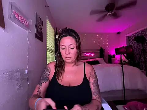 bossyroxy84 Image 2