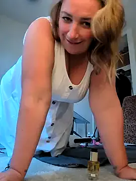 Canadian_BBW Image 18