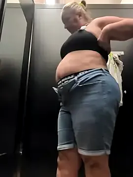 Canadian_BBW Image 9