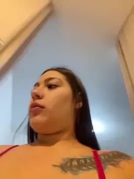 Latina_vanessa Image 13