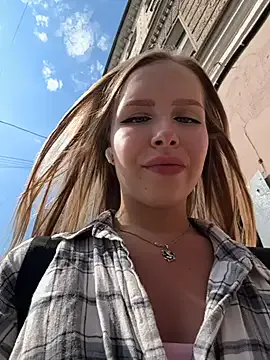 Liza_risky Image 8