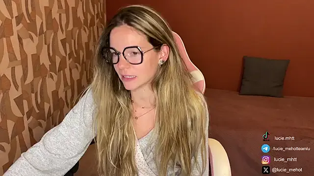 lucie_mehott Image 6