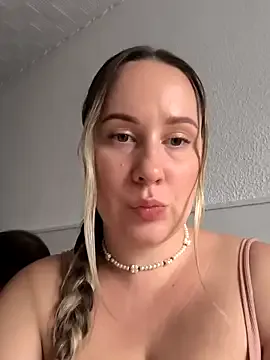 Mona_Plus Image 18