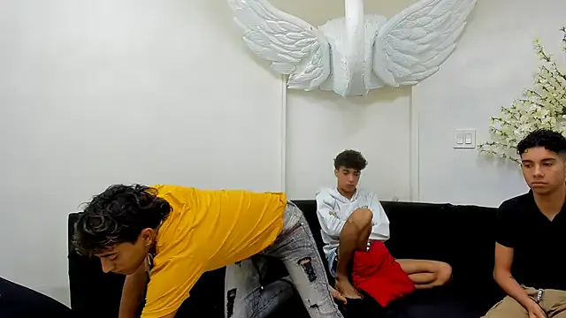 StrawwBoys Image 3